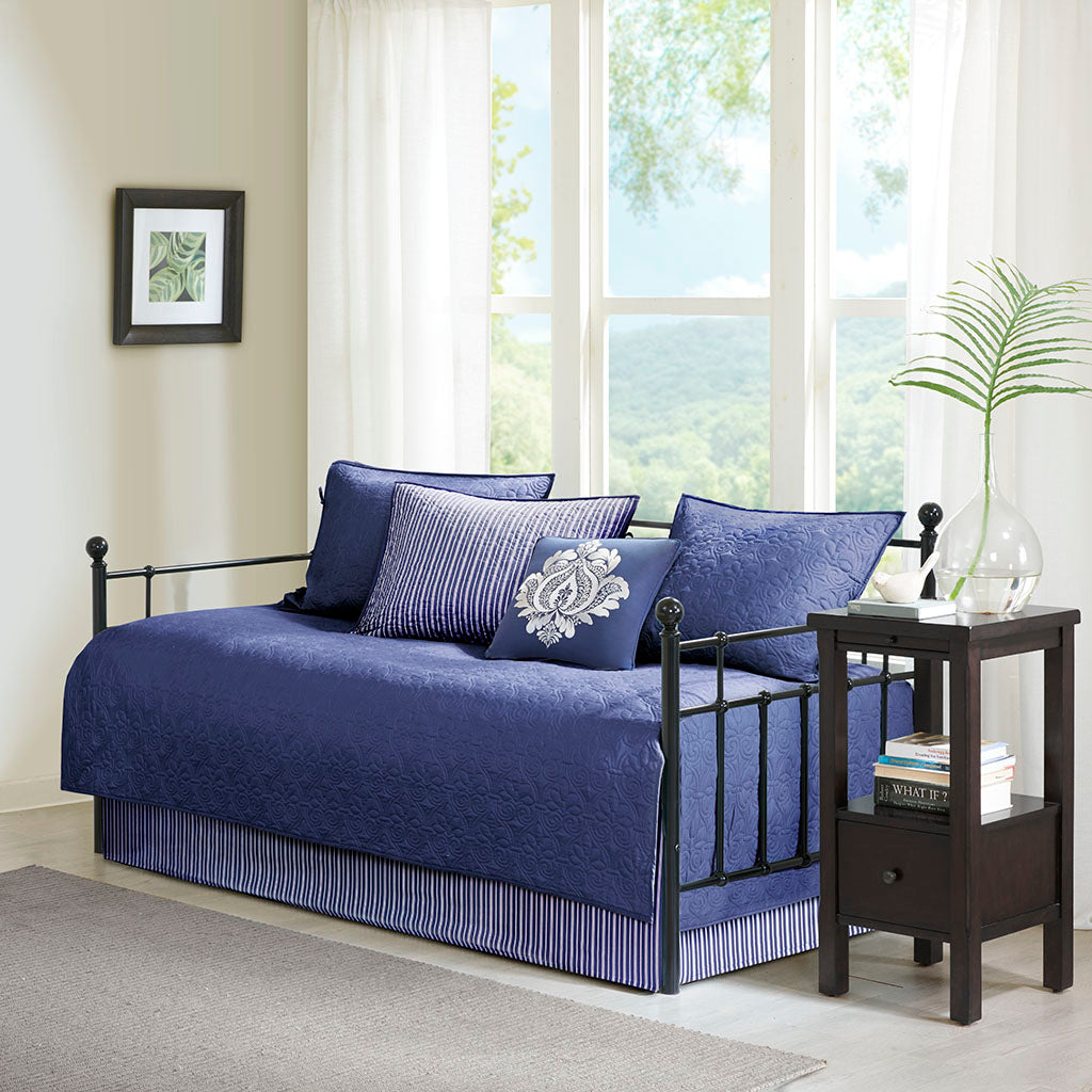 navy-daybed