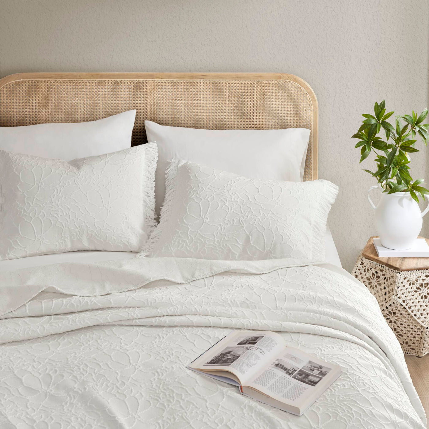 white-queen,white-king