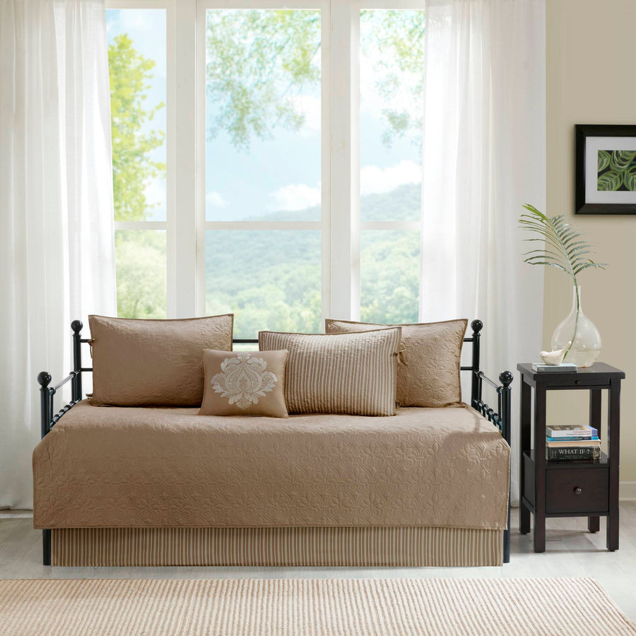 khaki-daybed