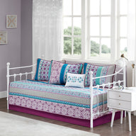 purple-daybed
