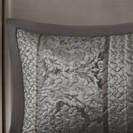 grey-queen,grey-king