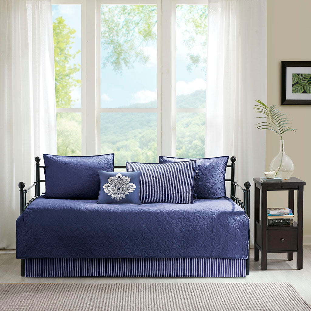 navy-daybed