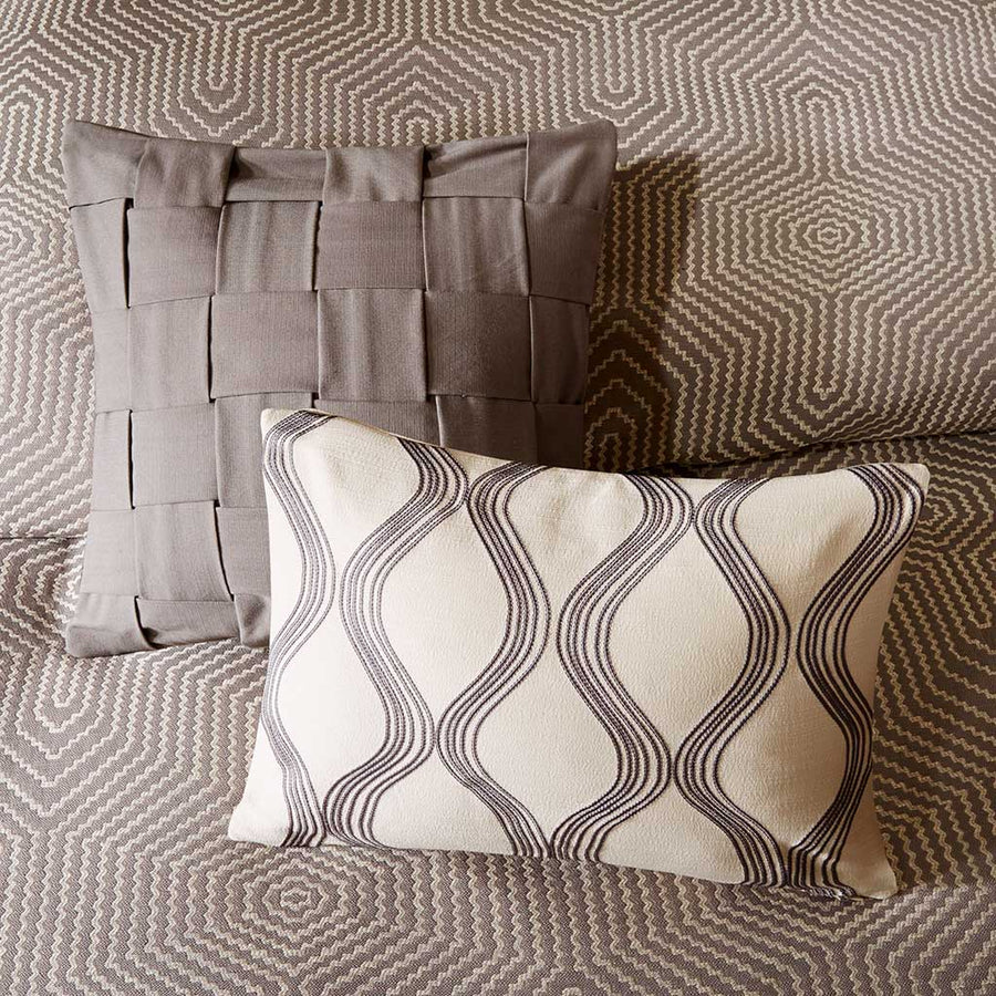 grey-queen,grey-king