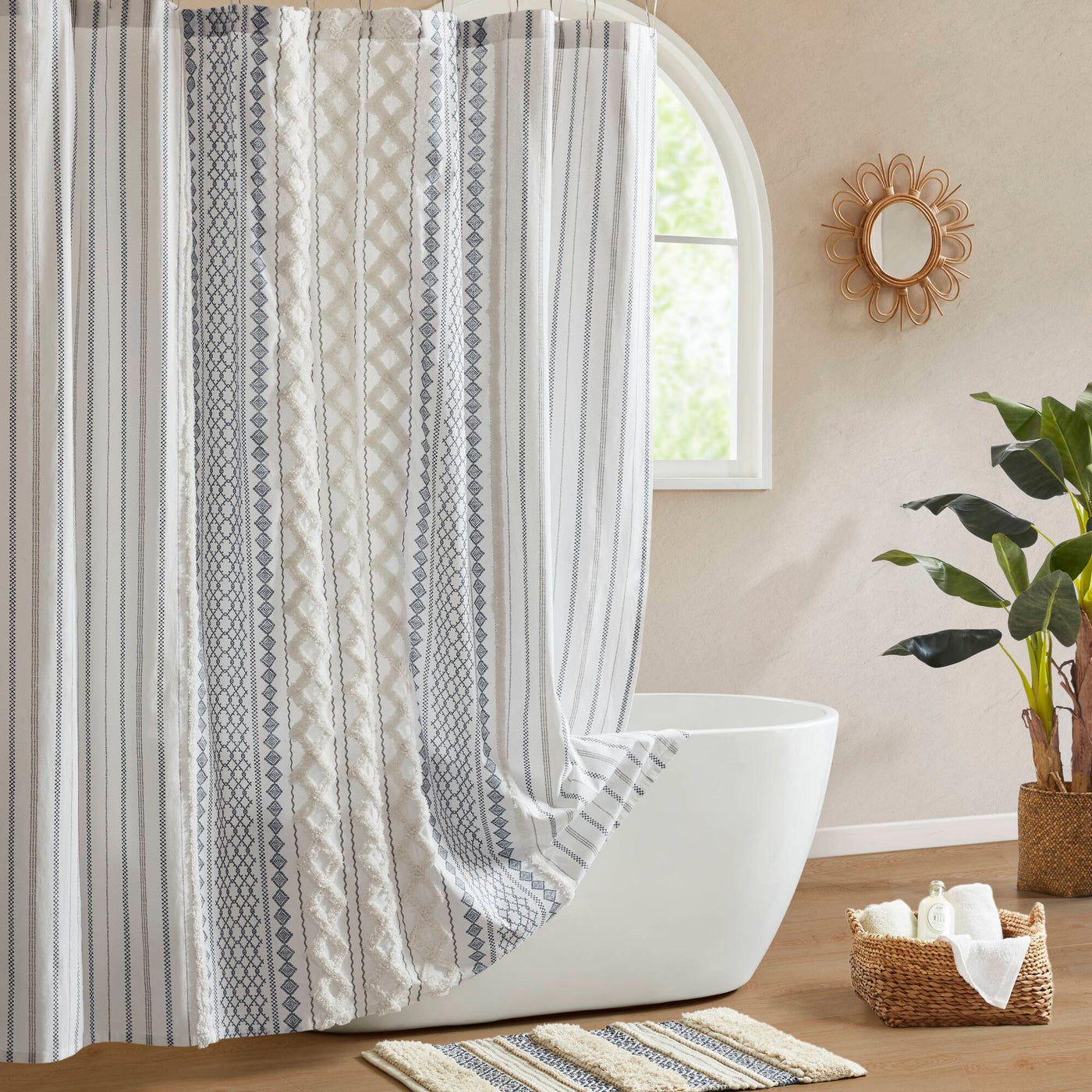 white/navy-72x72",white/navy-72x84"