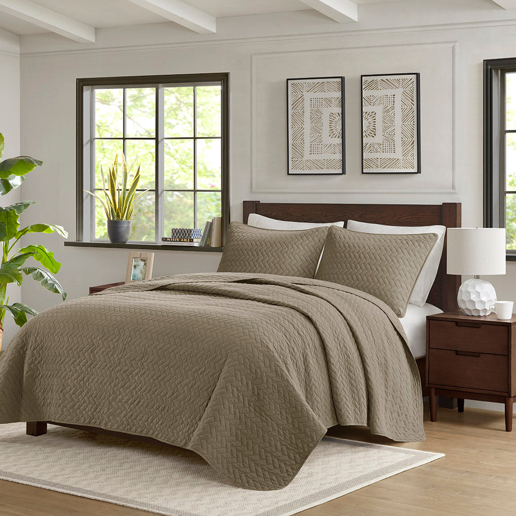 taupe-queen,taupe-king
