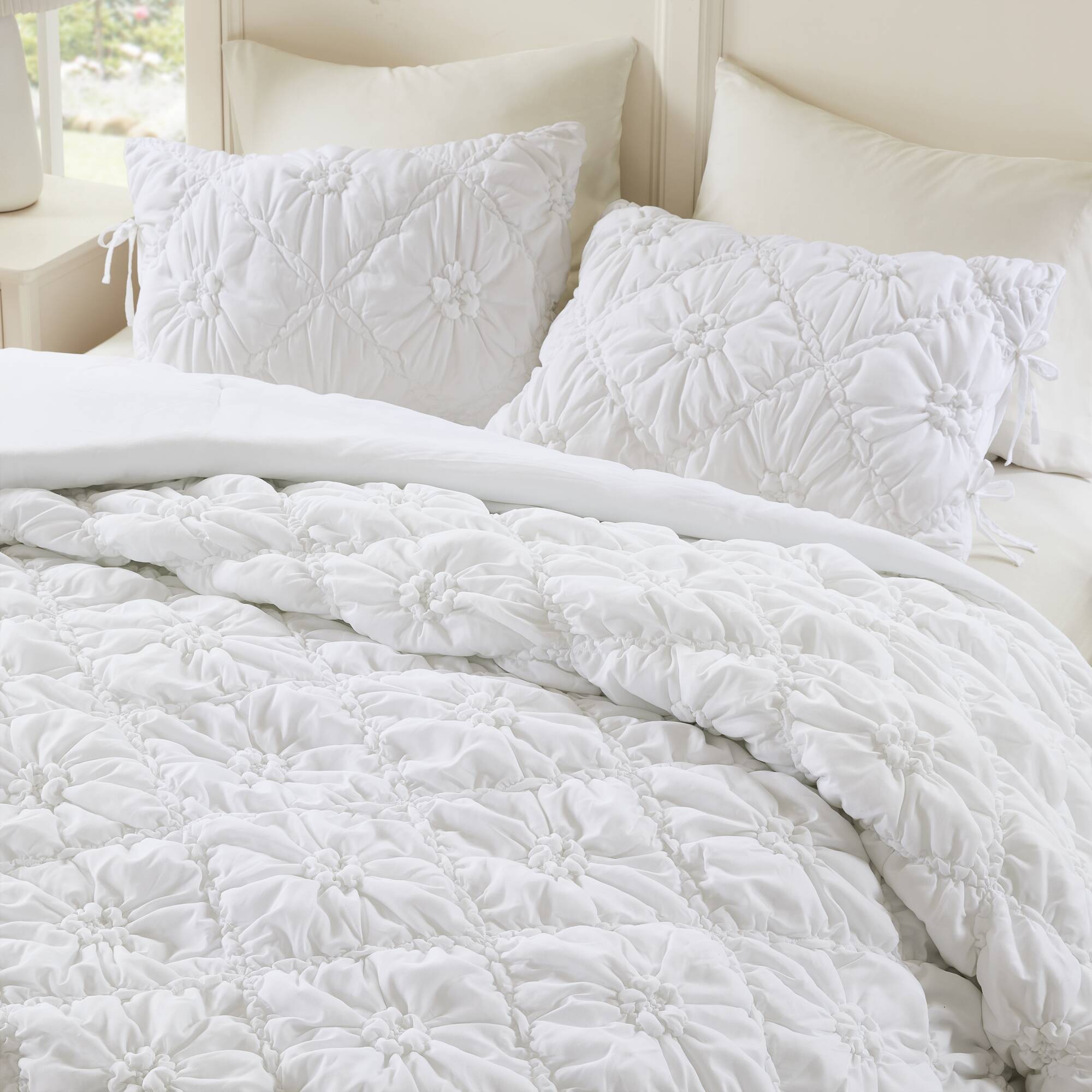 white-full/queen,white-twin,white-king